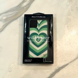 iPhone 11 Max Pro green heart Wildflower Case